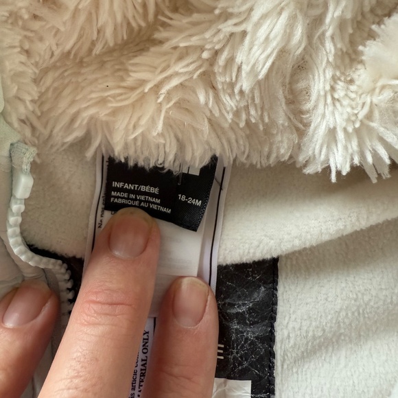 North Face Thermoball Snowsuit - Picture 3 of 3